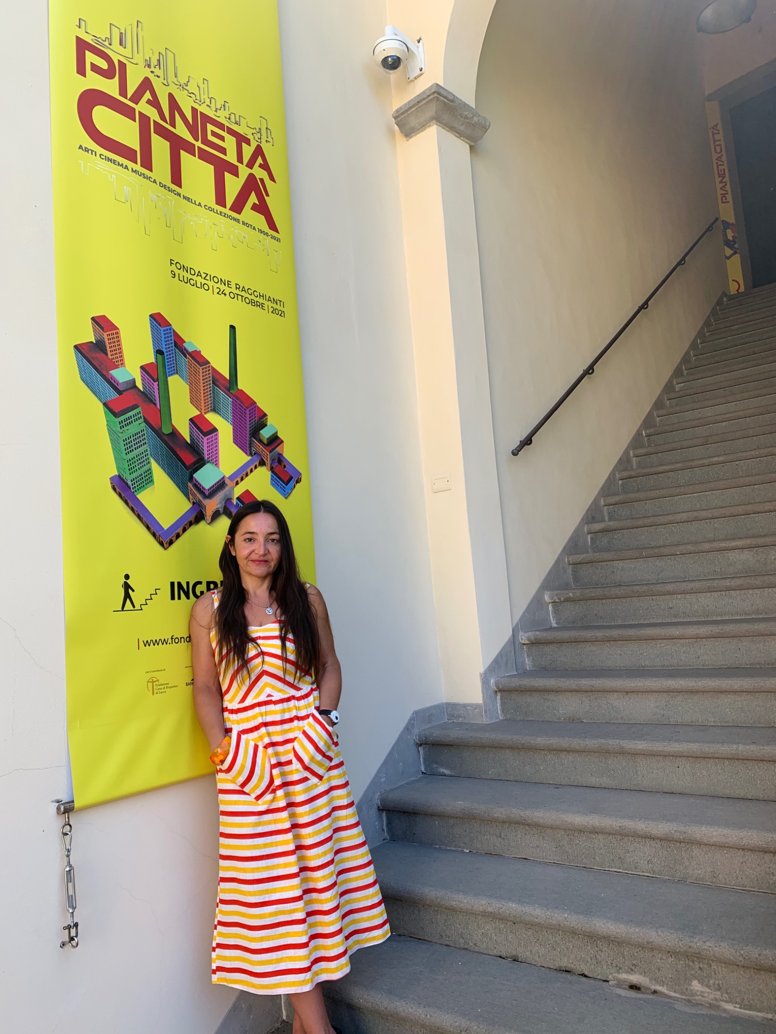 Pianeta città — exhibition entrance